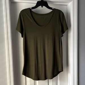 a.n.a Olive Short Sleeve Tee